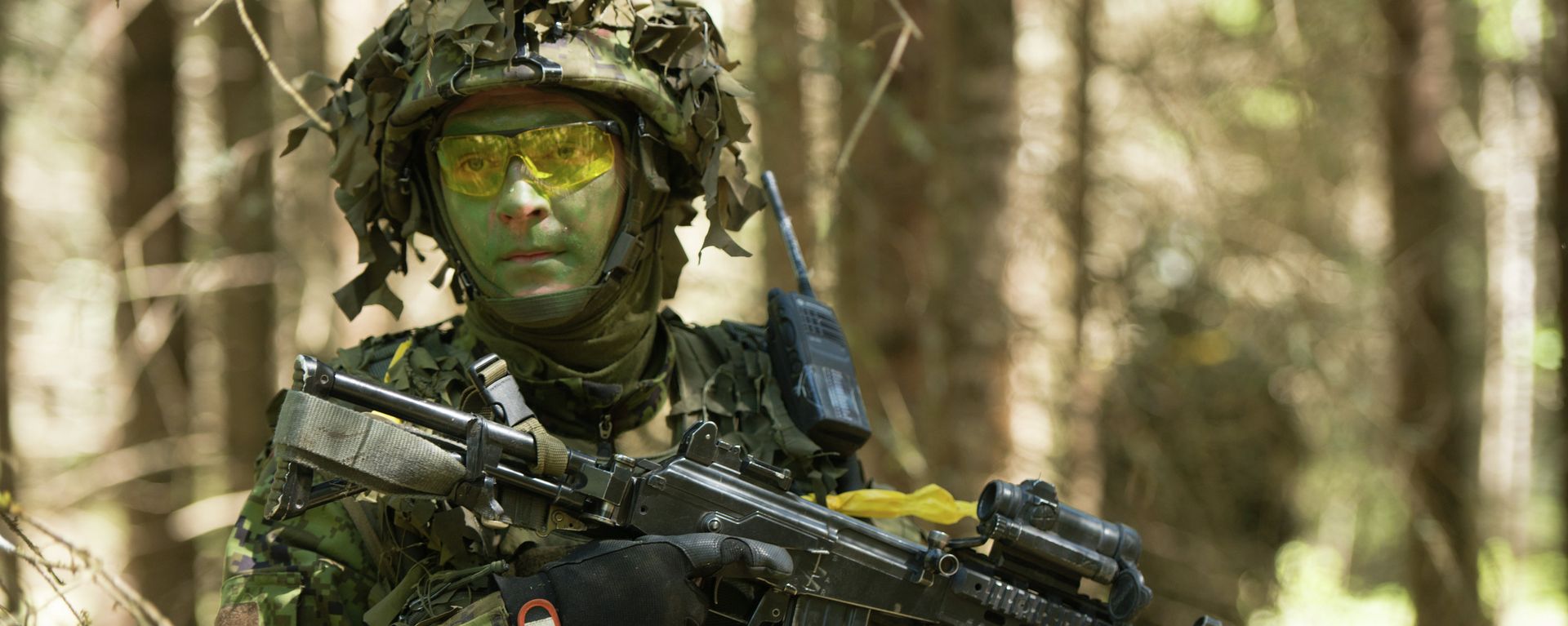 Estonian soldiers take part in an annual military exercise together with several units from other NATO member states on May 18, 2014 near Voru close to the Estonian-Russian border in South Estonia Estonian soldiers take part in an annual military exercise together with several units from other NATO member states on May 18, 2014 near Voru close to the Estonian-Russian border in South Estonia - Sputnik International, 1920, 29.09.2022
