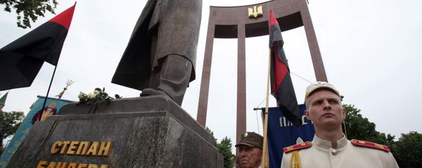 Veterans of the Ukrainian Insurgent Army (OUN-UPA) at the monument to Stepan Bandera during the Heroes Festival in Lviv. Veterans of the Ukrainian Insurgent Army (OUN-UPA) at the monument to Stepan Bandera during the Heroes Festival in Lviv. - Sputnik International