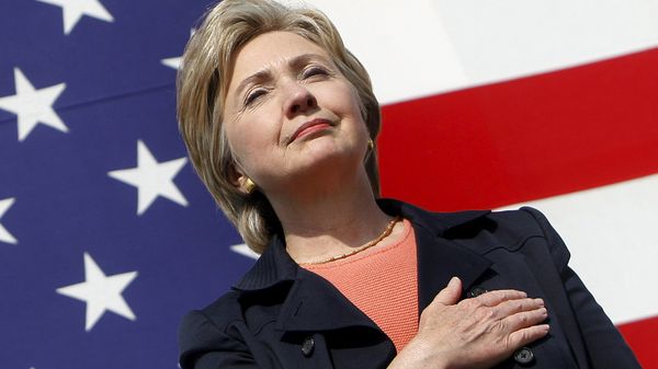U.S. Senator Hillary Clinton (D-NY) places her hand over her heart during the National Anthem at the 30th annual Harkin Steak Fry in Indianola, Iowa, in this September 16, 2007 file photo U.S. Senator Hillary Clinton (D-NY) places her hand over her heart during the National Anthem at the 30th annual Harkin Steak Fry in Indianola, Iowa, in this September 16, 2007 file photo - Sputnik International