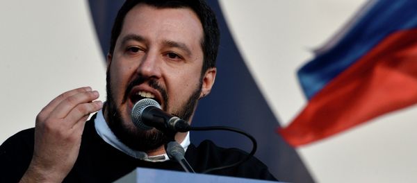 Italian Northern League (Lega Nord) party leader Matteo Salvini speaks during a rally against the Italian government's policy Italian Northern League (Lega Nord) party leader Matteo Salvini speaks during a rally against the Italian government's policy - Sputnik International