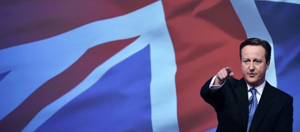 Britain's Prime Minsiter David Cameron launches the Conservative Party's election manifesto in Swindon, western England, April 14, 2015 - Sputnik International