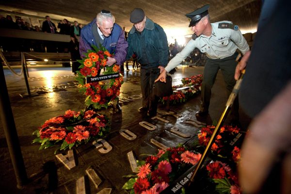 Never Forget: Holocaust Remembrance Day - Sputnik International