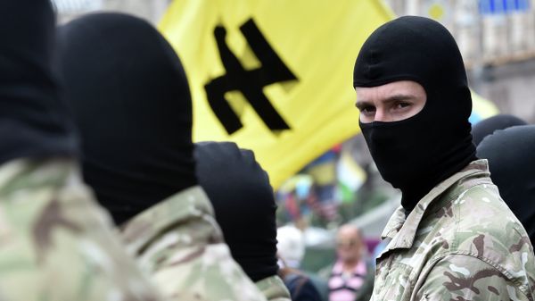 Fighters of the Social Nationalist Assembly (SNA), part of the ultra-nationalist Right Sector party - Sputnik International