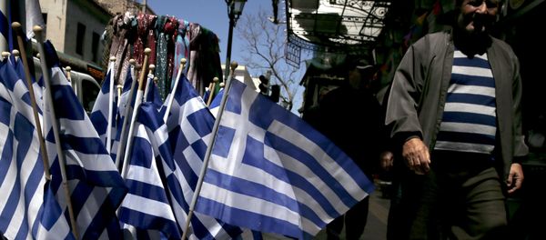 Greek national flags are on display at a shop in central Athens April 17, 2015 Greek national flags are on display at a shop in central Athens April 17, 2015 - Sputnik International