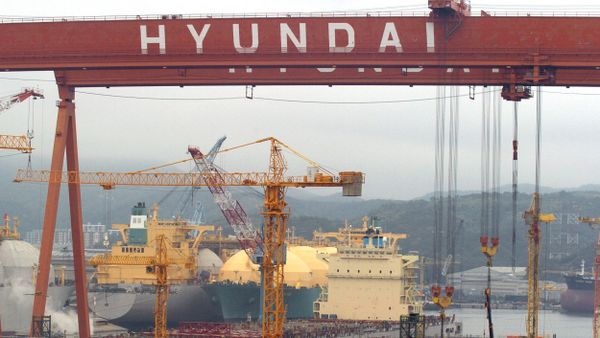 A file picture taken on May 6, 2005 shows a view of Hyundai Heavy Industries shipyard in Ulsan A file picture taken on May 6, 2005 shows a view of Hyundai Heavy Industries shipyard in Ulsan - Sputnik International