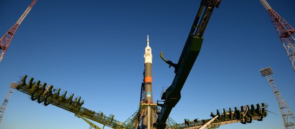 Soyuz ТМА-15М rocket carried to launch site - Sputnik International