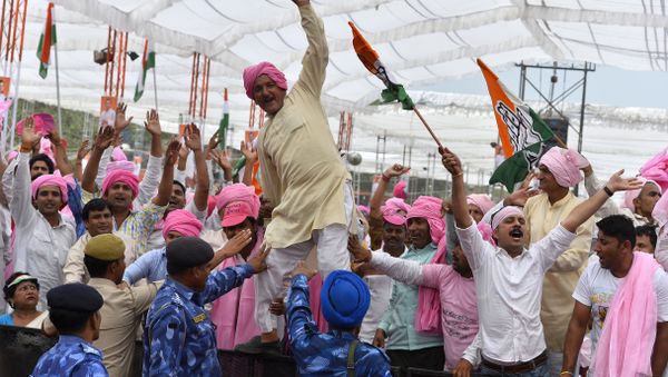 Indian Congress Party supporters shout slogans during a rally in New Delhi on April 19, 2015 Indian Congress Party supporters shout slogans during a rally in New Delhi on April 19, 2015 - Sputnik International