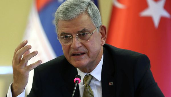 Turkey's EU Affairs Minister and Chief Negociator,Volkan Bozkir, speaks during a press conference in Ankara, October 30, 2014 - Sputnik International