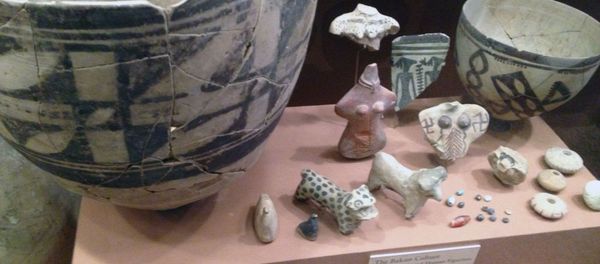 Some of the 108 Ancient Persian artifacts returned to Iran - Sputnik International