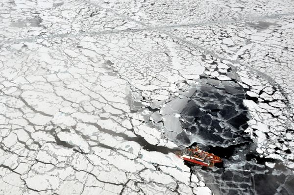 Russian drones will be deployed in the Arctic and along the Northern Sea Route starting May 1 to monitor the climate situation and the deterioration of Arctic ice, as well as to aid in navigation and search and rescue missions. - Sputnik International