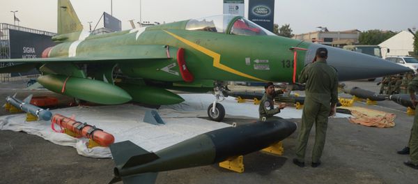 PAC JF-17 Thunder multirole combat aircraft PAC JF-17 Thunder multirole combat aircraft - Sputnik International