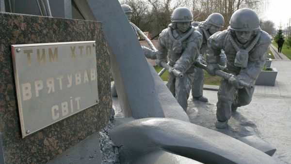 To those who saved the world. A monument to firemen who extinguished the Chernobyl nuclear plant Unit 4 conflagration immediately after the disaster To those who saved the world. A monument to firemen who extinguished the Chernobyl nuclear plant Unit 4 conflagration immediately after the disaster - Sputnik International