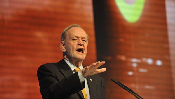 Former Canadian Prime Minister Jean Chretien is expected to meet Vladimir Putin tête-à-tête to discuss relations between Russia and the West. - Sputnik International