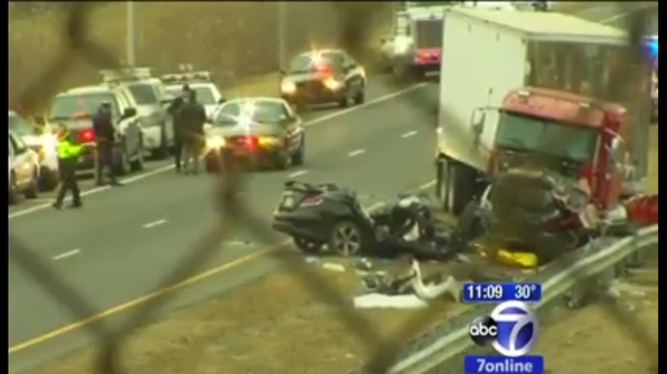 Local TV news coverage of the accident Pedro Abad caused by driving the wrong way - Sputnik International