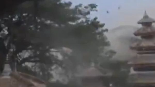 Birds Fill Sky as Buildings Collapse in Kathmandu's Durbar Square Birds Fill Sky as Buildings Collapse in Kathmandu's Durbar Square - Sputnik International