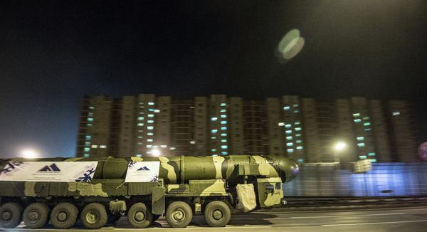 A Topol ICBM launcher at VDNKh A Topol ICBM launcher at VDNKh - Sputnik International