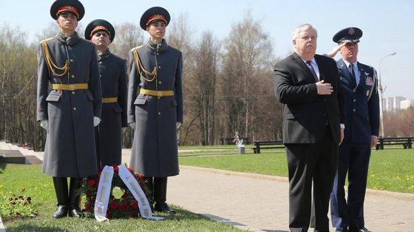 Ambassador John Tefft - Sputnik International