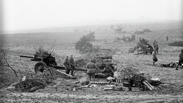 Soviet artillery forces before general passing to the Berlin offensive. April, 1945. - Sputnik International