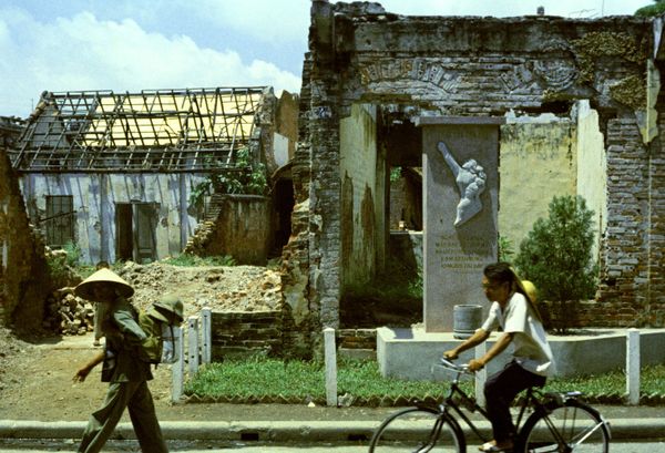 A monument to victims of US aggression in Hanoi. A monument to victims of US aggression in Hanoi. - Sputnik International