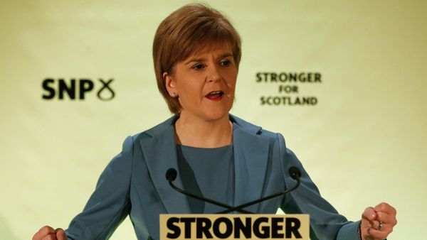 Nicola Sturgeon, the leader of the Scottish National Party, gestures as she delivers a keynote election speech in Glasgow, Britain April 29, 2015 - Sputnik International