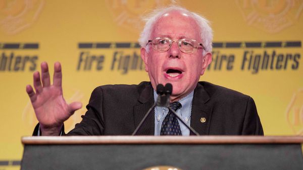 Senator Bernie Sanders (I-VT) addresses the International Association of Firefighters delegates at IAFF Presidential Forum in Washington Senator Bernie Sanders (I-VT) addresses the International Association of Firefighters delegates at IAFF Presidential Forum in Washington - Sputnik International