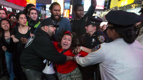 A protester is detained by New York police during a demonstration calling for social, economic and racial justice, in the Manhattan borough of New York City April 29, 2015 A protester is detained by New York police during a demonstration calling for social, economic and racial justice, in the Manhattan borough of New York City April 29, 2015 - Sputnik International