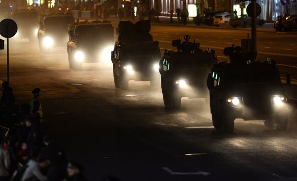 A column of military hardware during the rehearsal of the Victory Day Parade near the Pashkov House in Moscow - Sputnik International