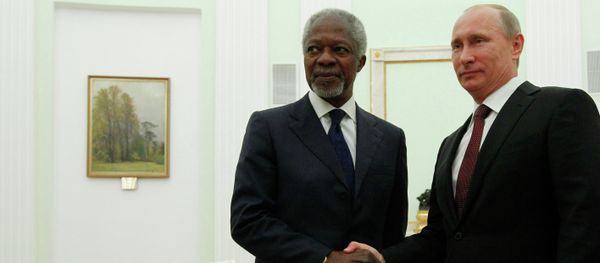 Vladimir Putin meets with Kofi Annan - Sputnik International