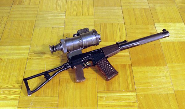The Val silent assault rifle with a 1PN52-1 night sight. - Sputnik International
