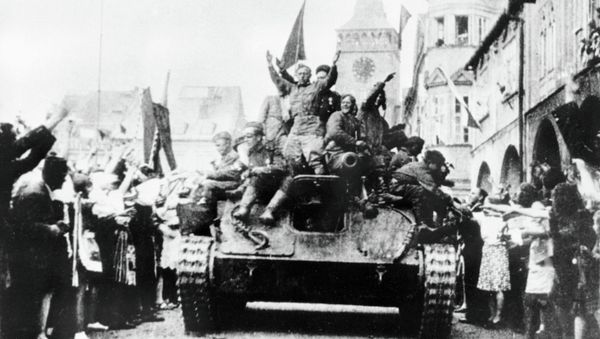 In a recent op-ed, Bronislaw Lagowski, a respected political science professor at Krakow's Jagiellonian University, stated that Poles' growing animosity toward Russia has led them to discount the fundamental importance to Poland of the Soviet Union's victory in the Second World War. - Sputnik International