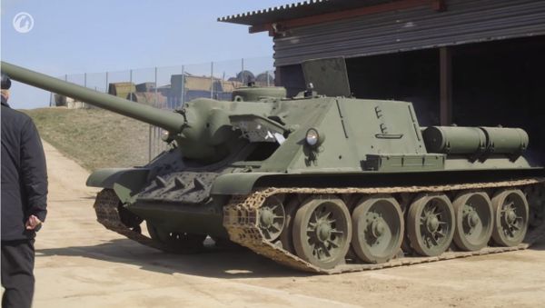 The SU-100 - Sputnik International