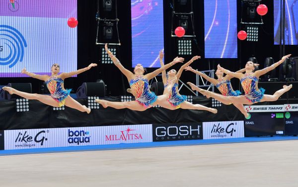 Magic of Grace and Flexibility: European Rhythmic Gymnastics Championship - Sputnik International