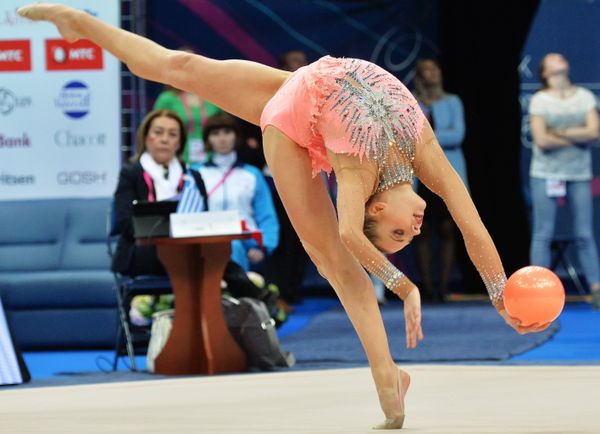 Magic of Grace and Flexibility: European Rhythmic Gymnastics Championship - Sputnik International