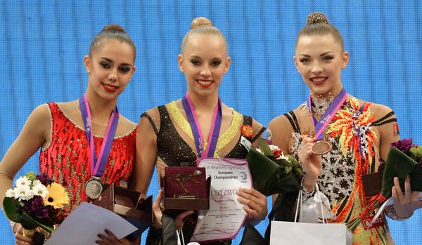 Magic of Grace and Flexibility: European Rhythmic Gymnastics Championship - Sputnik International