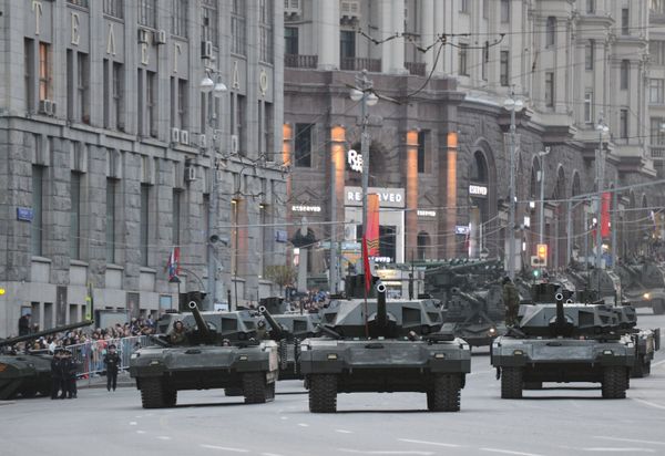 Armata T-14 during the rehearsal of the Victory Day military parade in Moscow - Sputnik International