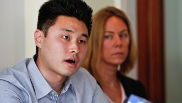 DEA Agents Who Left Student in Cell for 5 Days Without Food & Water Only Get Reprimands - Sputnik International