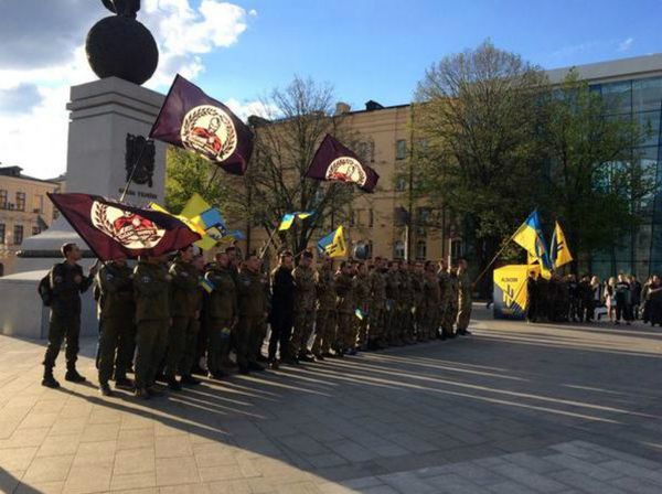 The event honoring the first anniversary of formation of the regiment Azov in Kharkiv The event honoring the first anniversary of formation of the regiment Azov in Kharkiv - Sputnik International