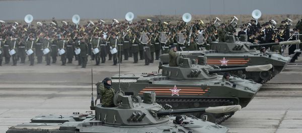 Joint training of soldier formations and mechanized units for Victory Parade Joint training of soldier formations and mechanized units for Victory Parade - Sputnik International