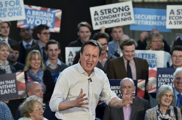 Britain's Prime Minister David Cameron delivers a speech to Conservative Party supporters and activists during an election campaign event in Wadebridge, south-western England Britain's Prime Minister David Cameron delivers a speech to Conservative Party supporters and activists during an election campaign event in Wadebridge, south-western England - Sputnik International