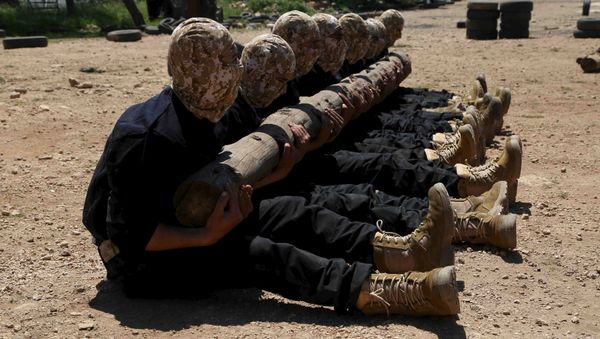The US operation to arm and train so-called “moderate” Syrian rebels to fight against the government of Bashar al-Assad and oppose ISIL was destined to fail from the beginning. The US operation to arm and train so-called “moderate” Syrian rebels to fight against the government of Bashar al-Assad and oppose ISIL was destined to fail from the beginning. - Sputnik International