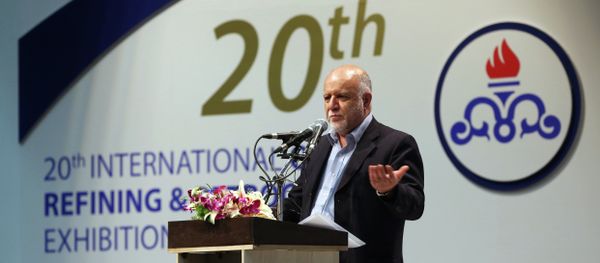 Iranian Oil Minister, Bijan Namdar Zanganeh speaks on the opening of the annual International Oil, Gas, Refining & Petrochemical Exhibition on May 6, 2014 in Tehran - Sputnik International
