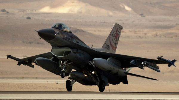 An Israeli F-16I fighter jet lands during the Blue Flag multinational air defense exercise that is organized from the Ovda air force base over the Negev Desert - Sputnik International