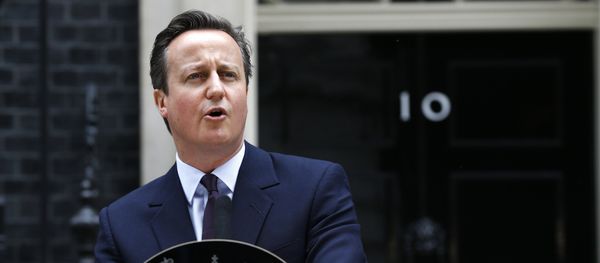 Britain's Prime Minister David Cameron speaks to the media in 10 Downing Street in London Britain's Prime Minister David Cameron speaks to the media in 10 Downing Street in London - Sputnik International