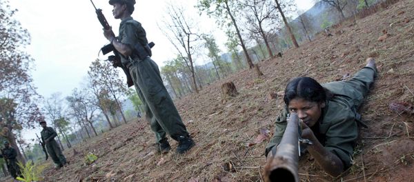 Maoist rebels exercise at a temporary base in the Abujh Marh forests, in the central Indian state of Chattisgarh - Sputnik International