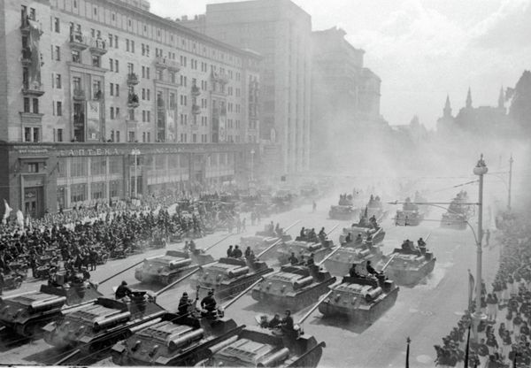 Celebrating WWII Victory in Moscow: Now and Then - Sputnik International