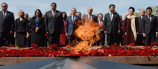 Flower-laying ceremony at the Tomb of the Unknown Soldier Flower-laying ceremony at the Tomb of the Unknown Soldier - Sputnik International