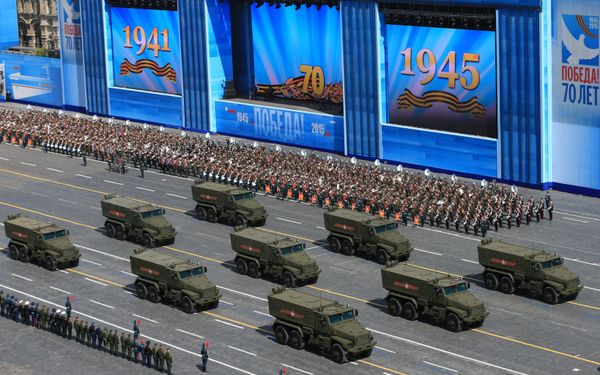 Russian Firepower: Military Hardware On Show at Victory Day Parade - Sputnik International