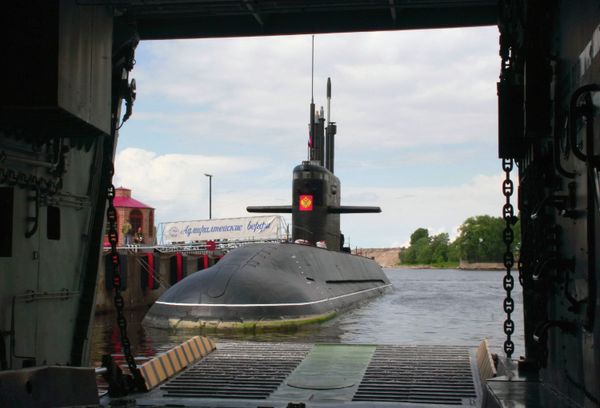 Open-water trials of the diesel submarine St. Petersburg during project Lada - Sputnik International