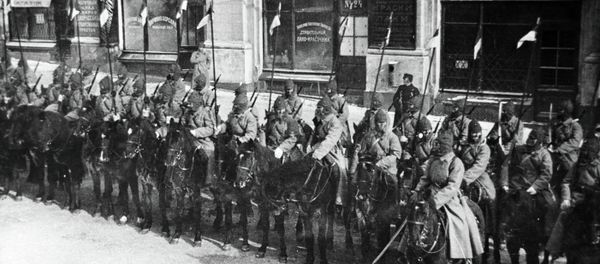 The 1st Cavalry parading - Sputnik International