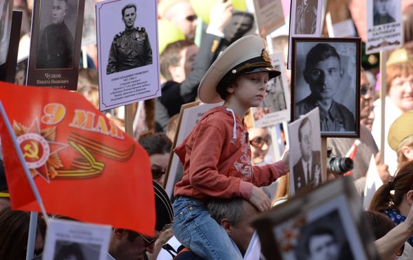 March of Immortal Regiment Moscow regional patriotic public organization on Red Square March of Immortal Regiment Moscow regional patriotic public organization on Red Square - Sputnik International